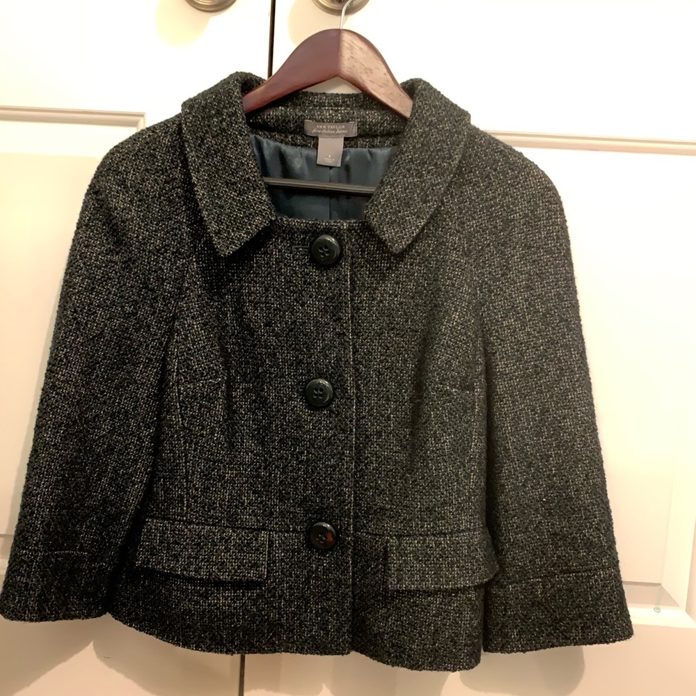 Ann Taylor size 6 Green Tweed Blazer